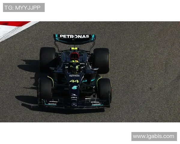 F1赛季中期盘点车队实力消长与竞争格局的新趋势 F1赛季中期盘点车队实力消长与竞争格局的新趋势